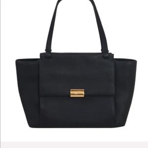 🔥🔥PRICE DROP ON FERRAGAMO TOTE🔥🔥
